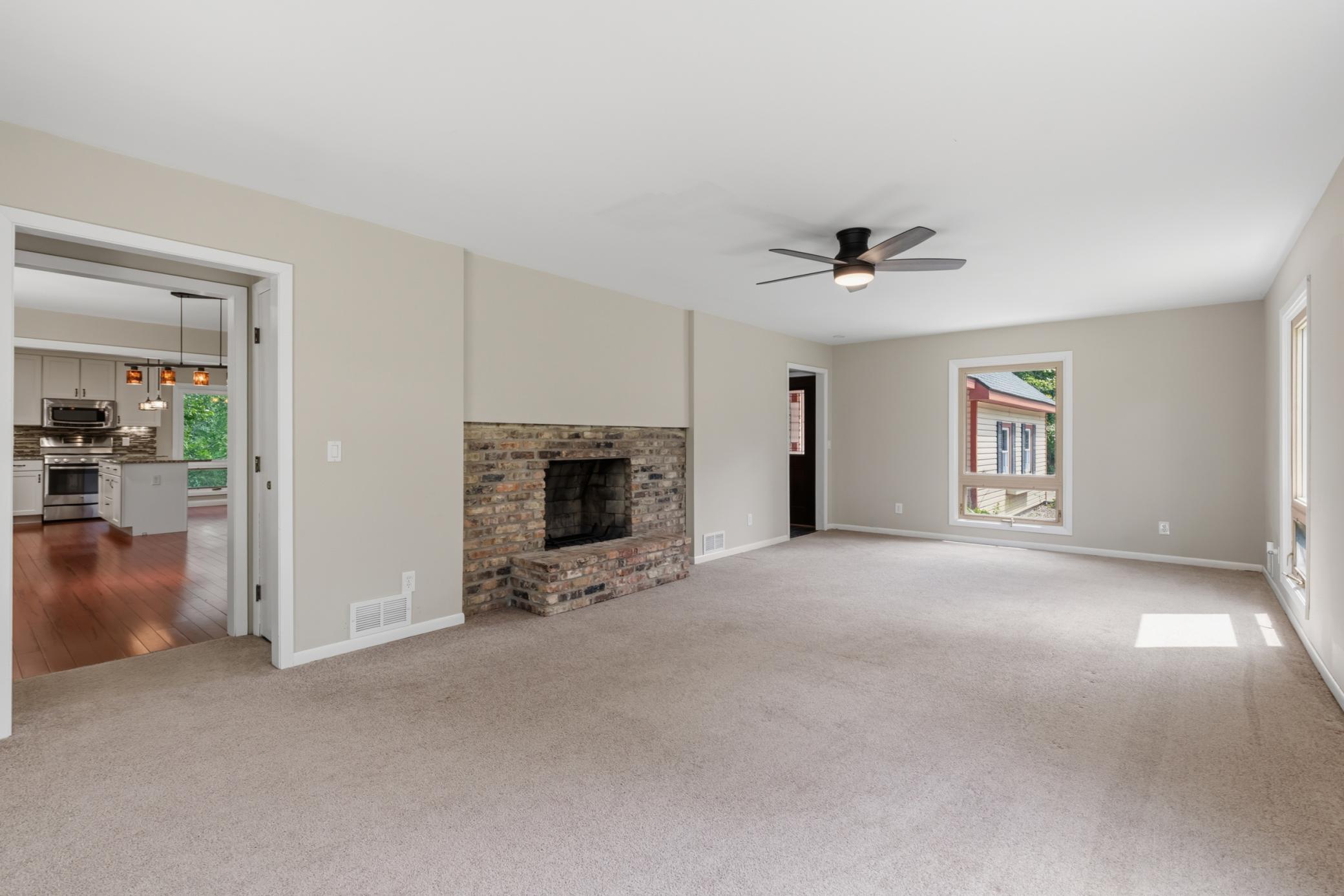 13995 Hidden Lake Trail NE