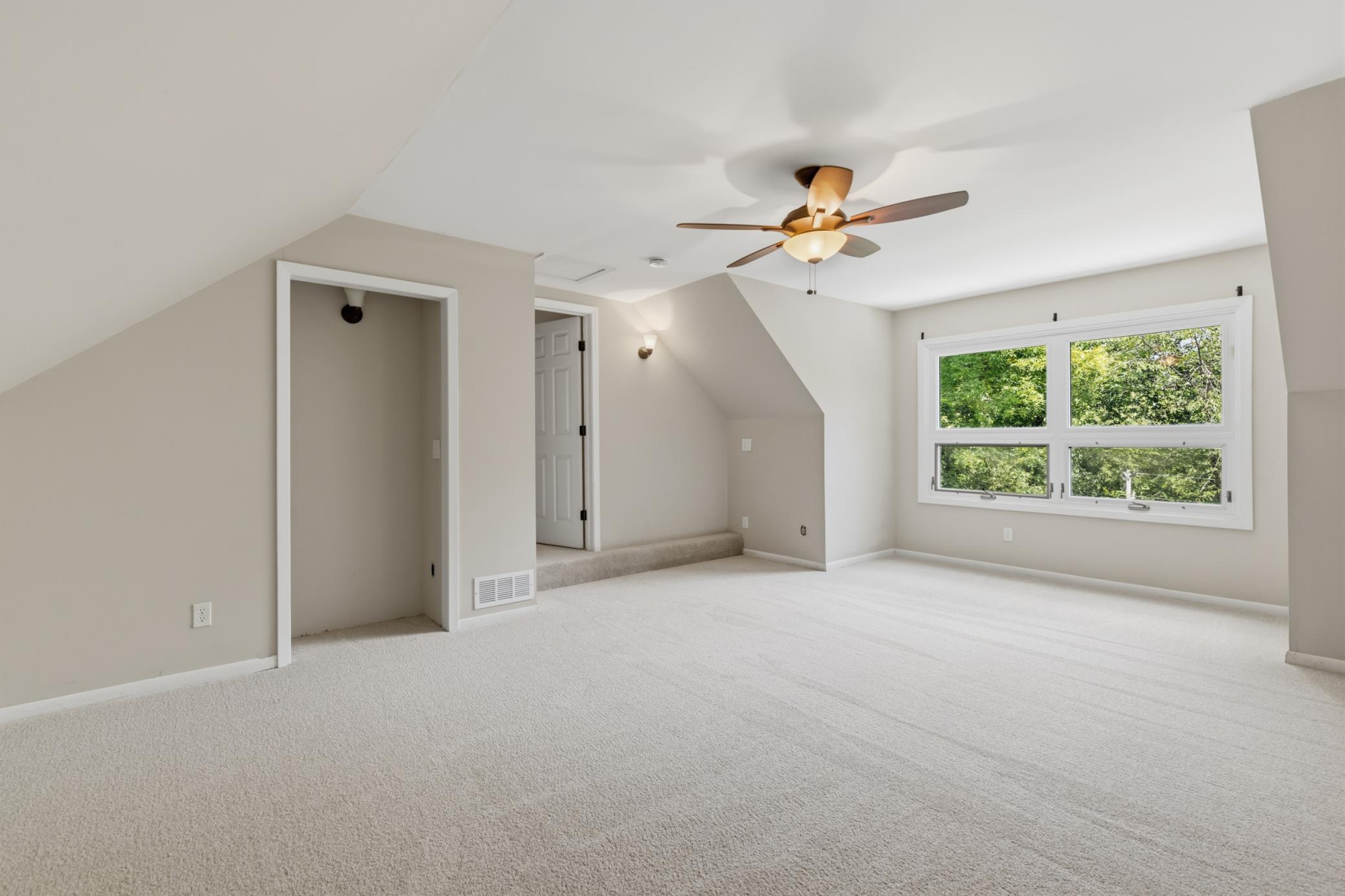 13995 Hidden Lake Trail NE