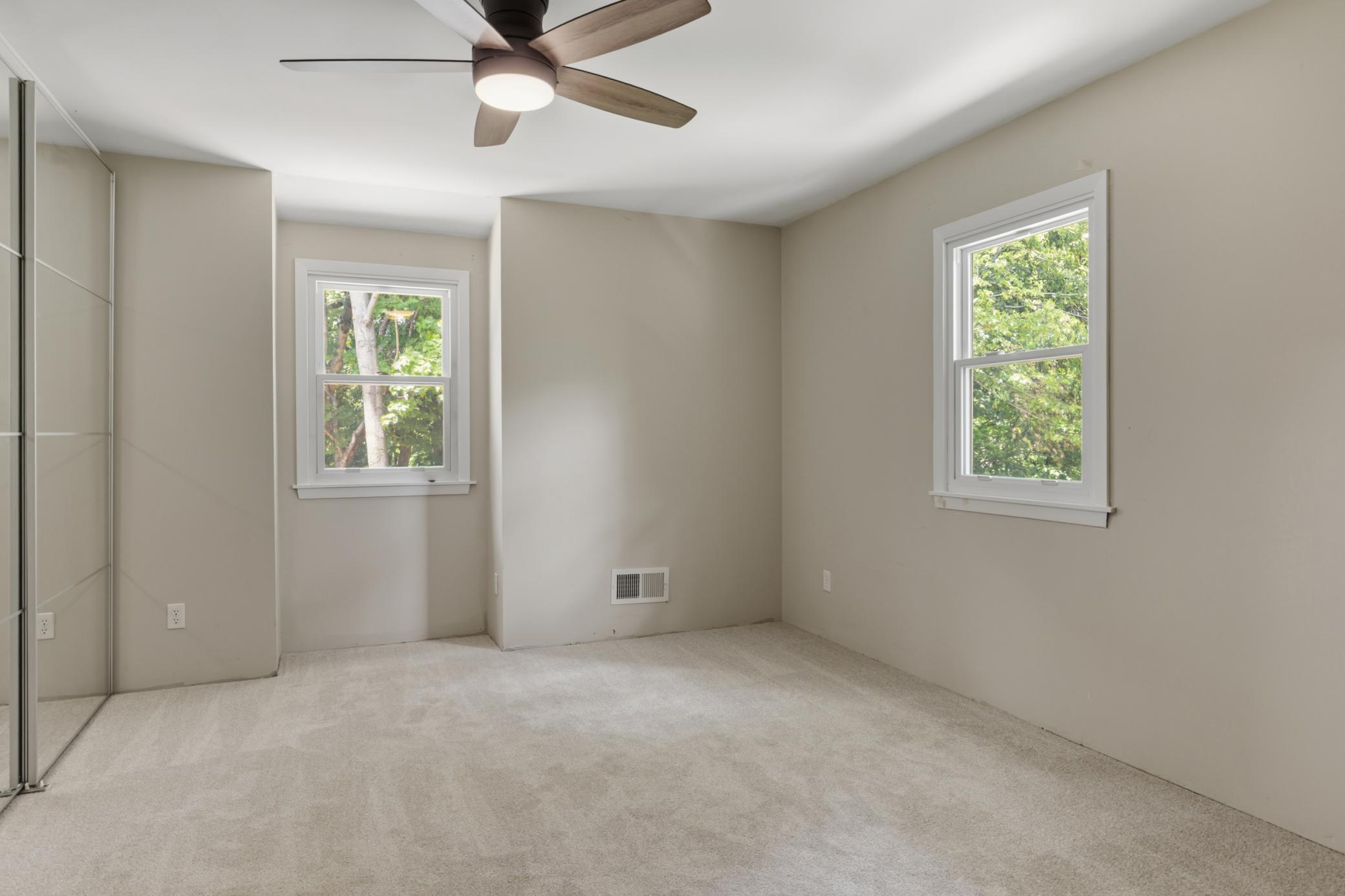 13995 Hidden Lake Trail NE
