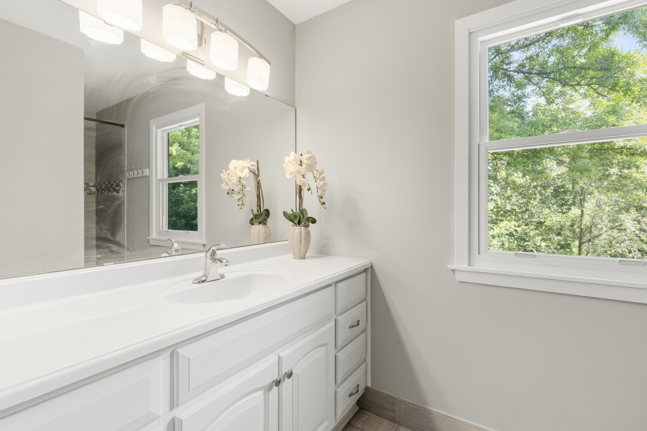 13995 Hidden Lake Trail NE