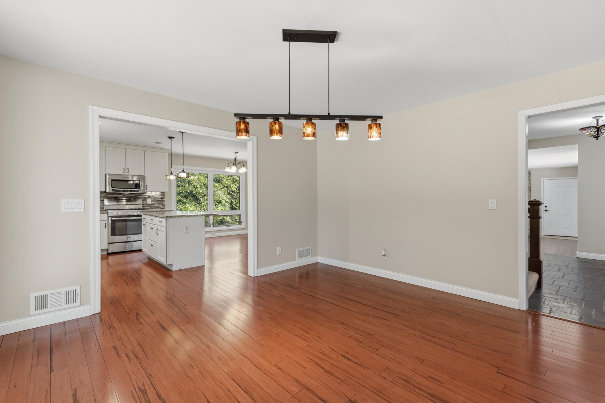 13995 Hidden Lake Trail NE