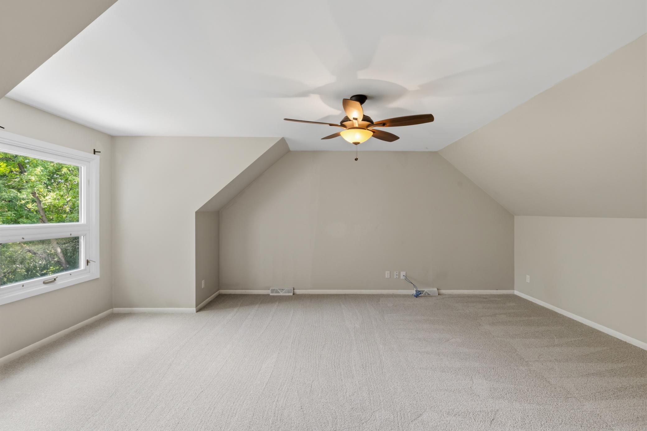 13995 Hidden Lake Trail NE