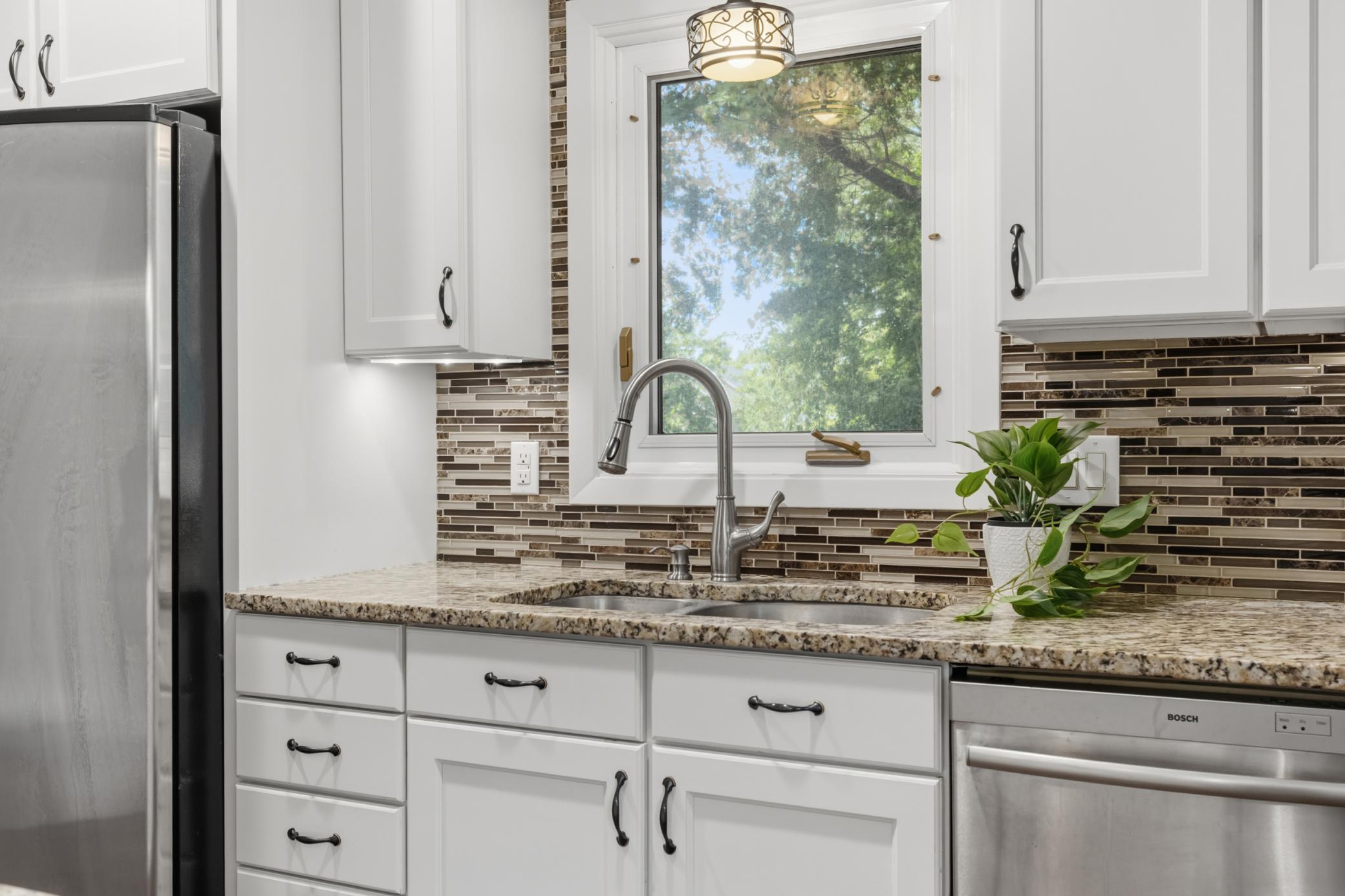 13995 Hidden Lake Trail NE