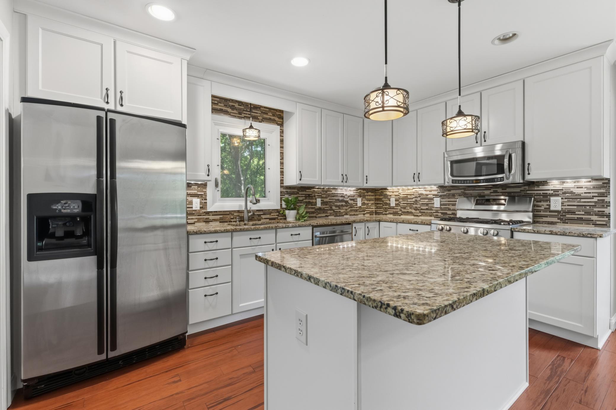 13995 Hidden Lake Trail NE