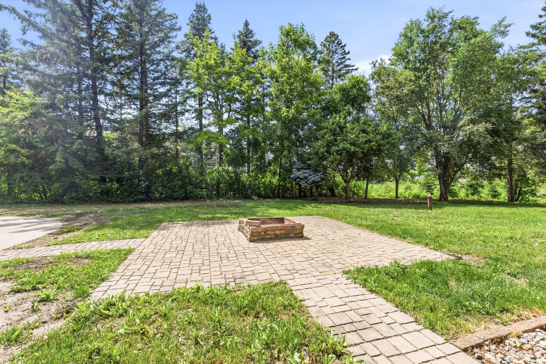 13995 Hidden Lake Trail NE