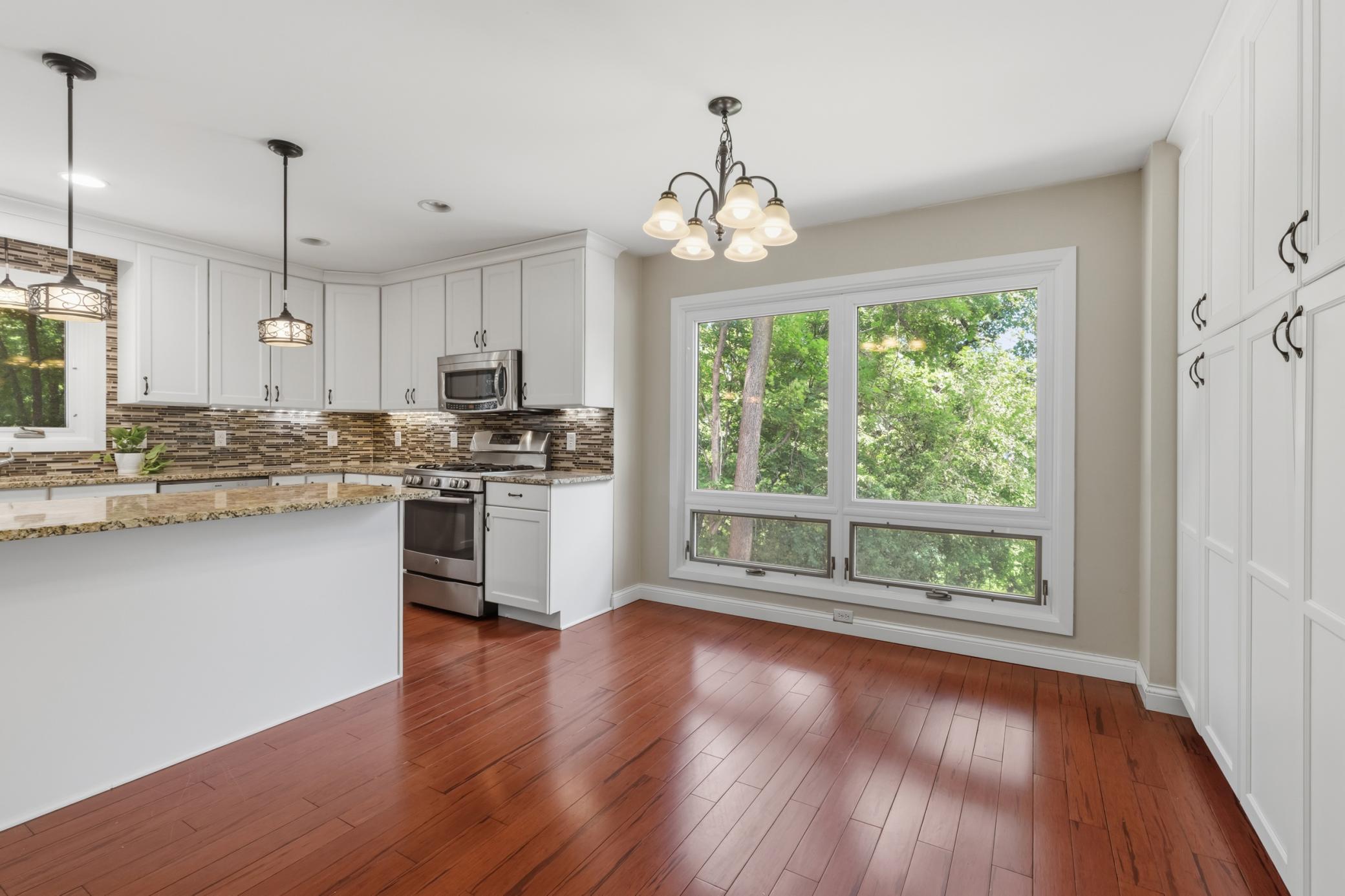13995 Hidden Lake Trail NE