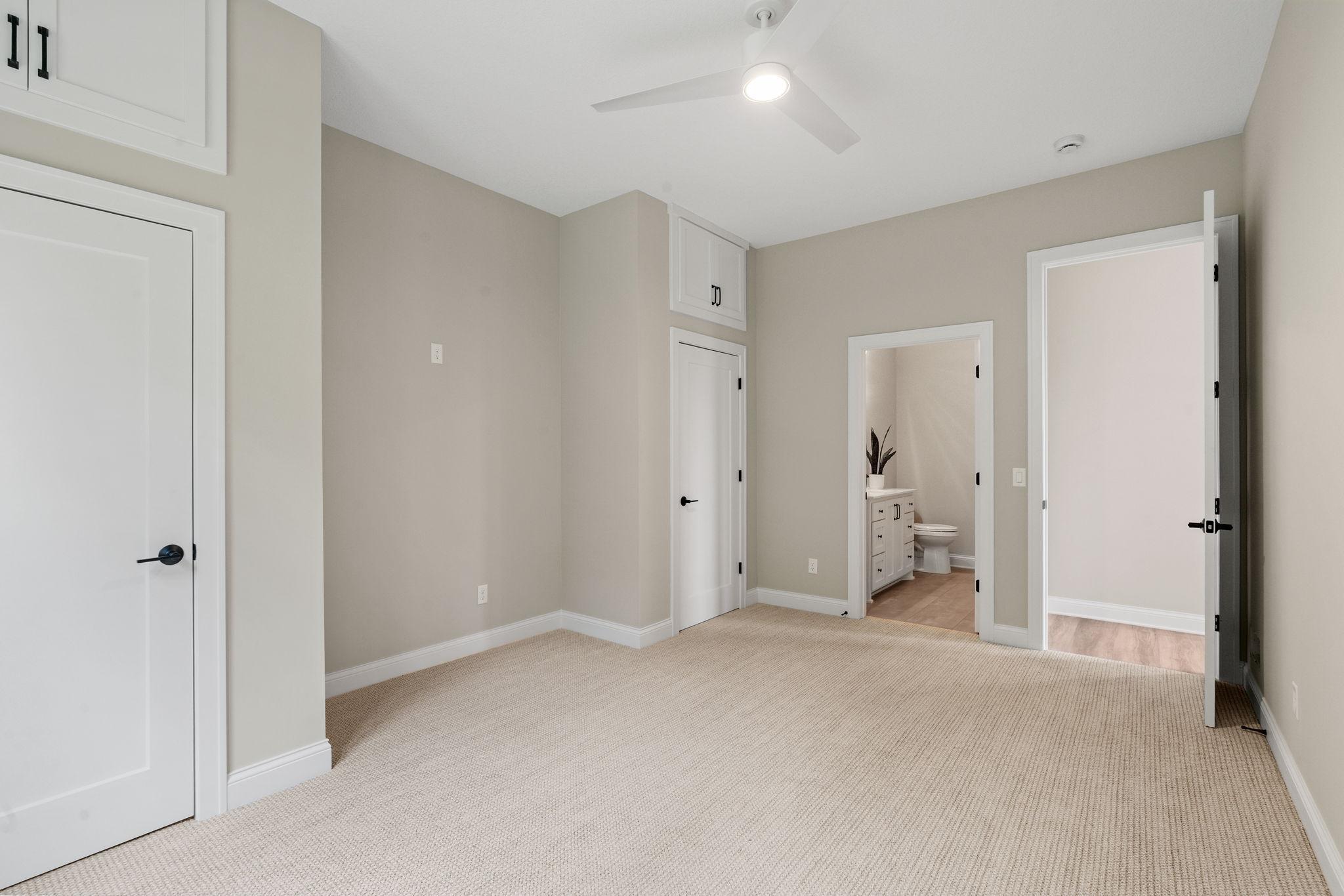 4729 Linden Cove Lane