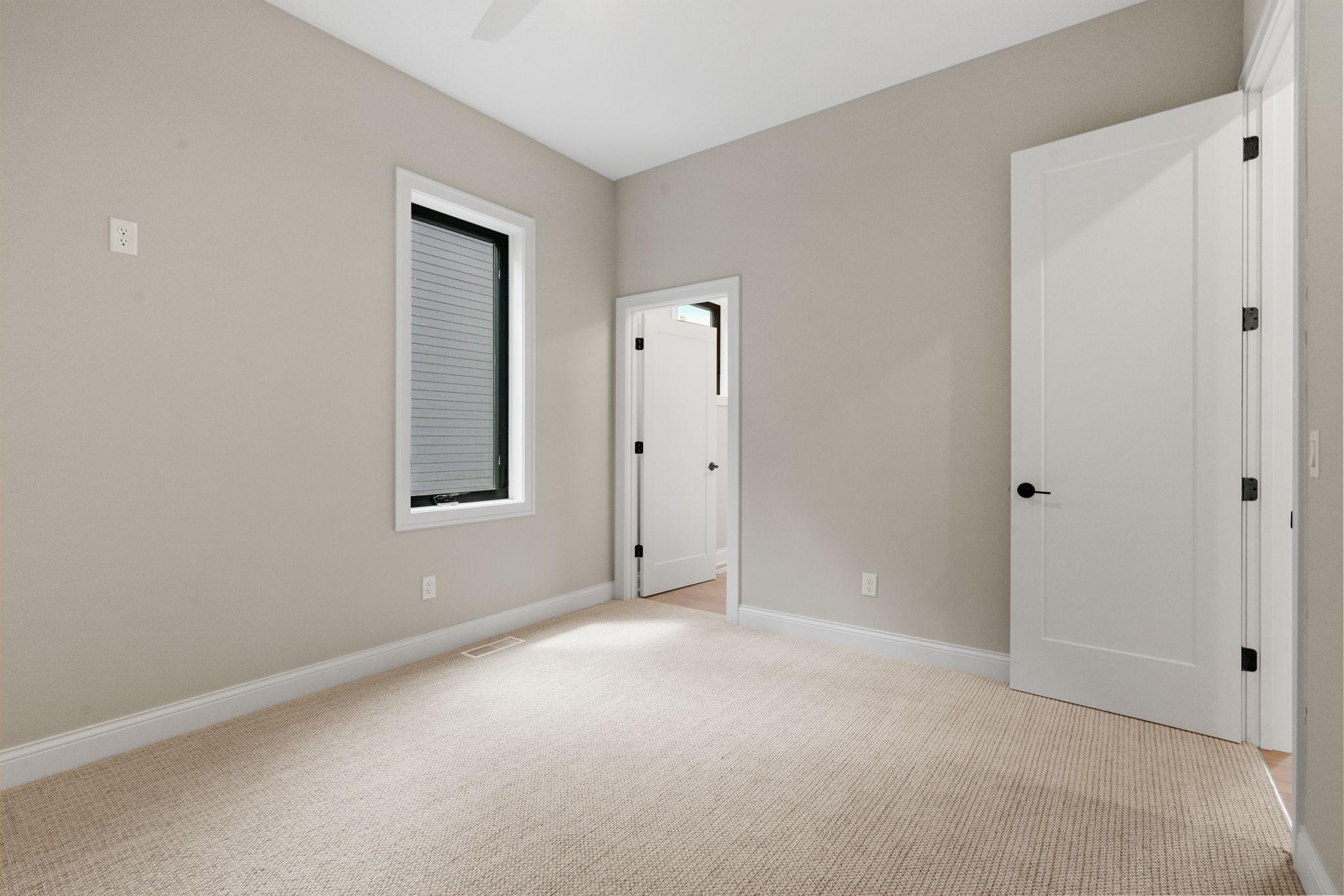 4729 Linden Cove Lane