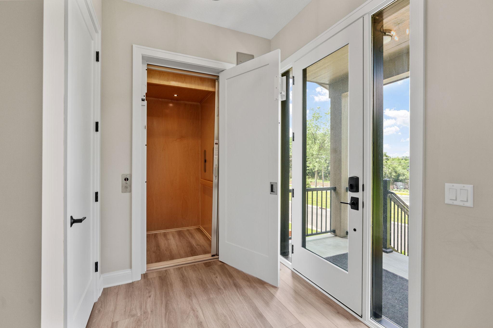 4729 Linden Cove Lane