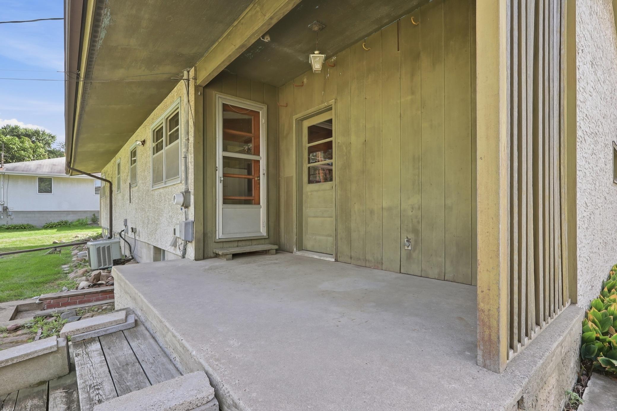 1206 Bellows Street