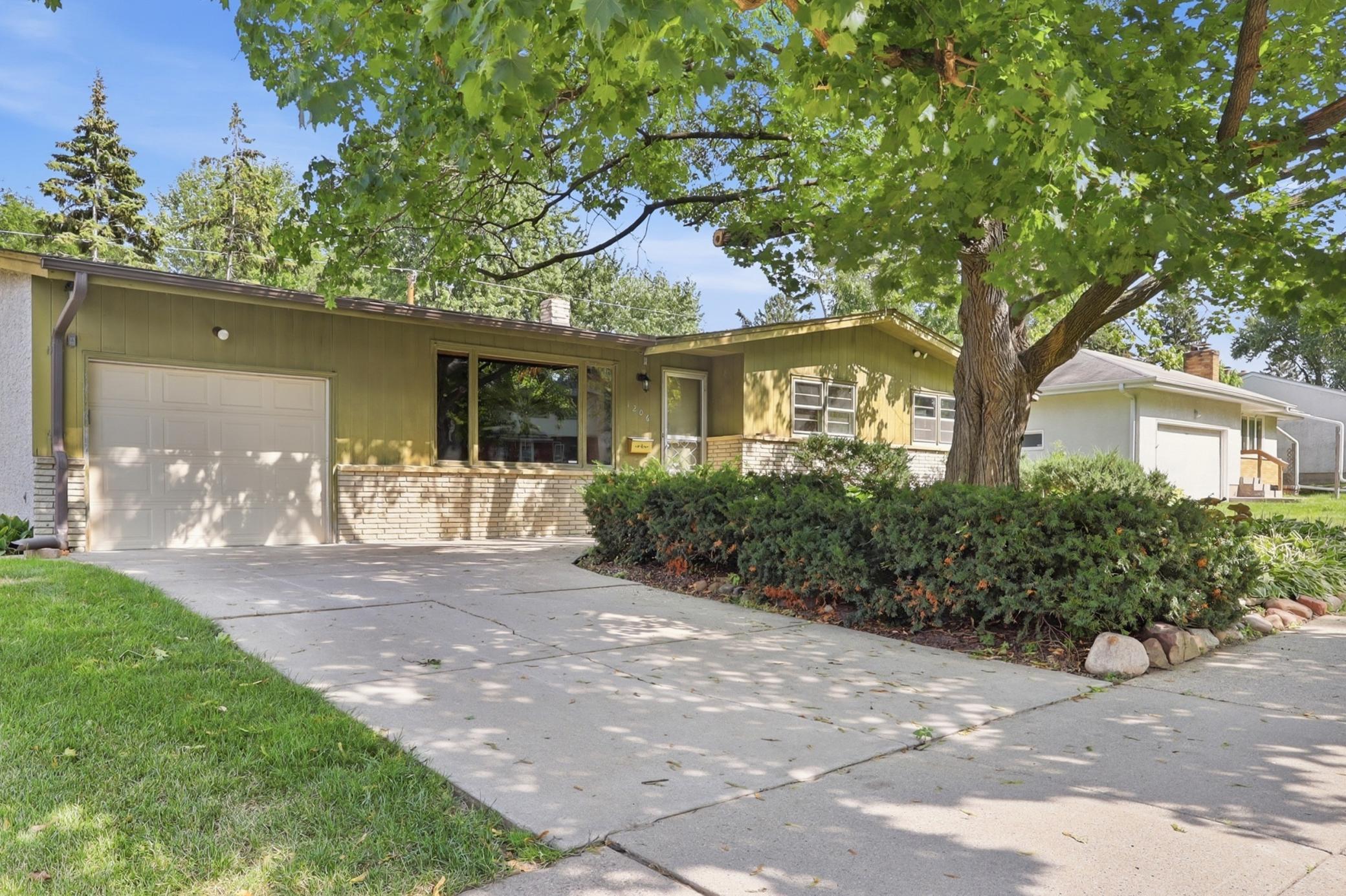 1206 Bellows Street