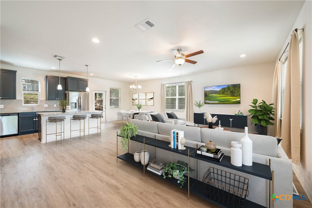 1130 Twin Deer Lane