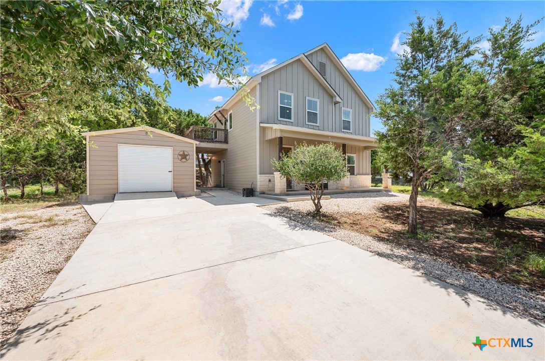 1130 Twin Deer Lane