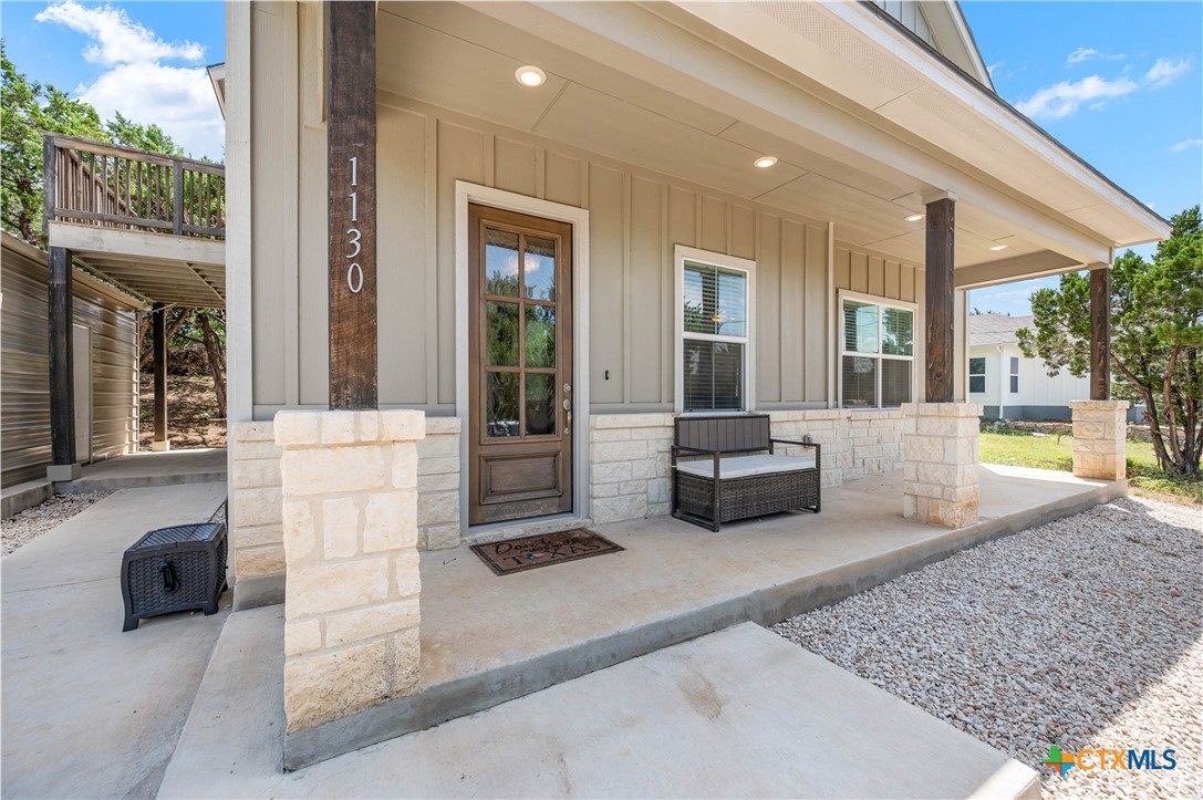 1130 Twin Deer Lane