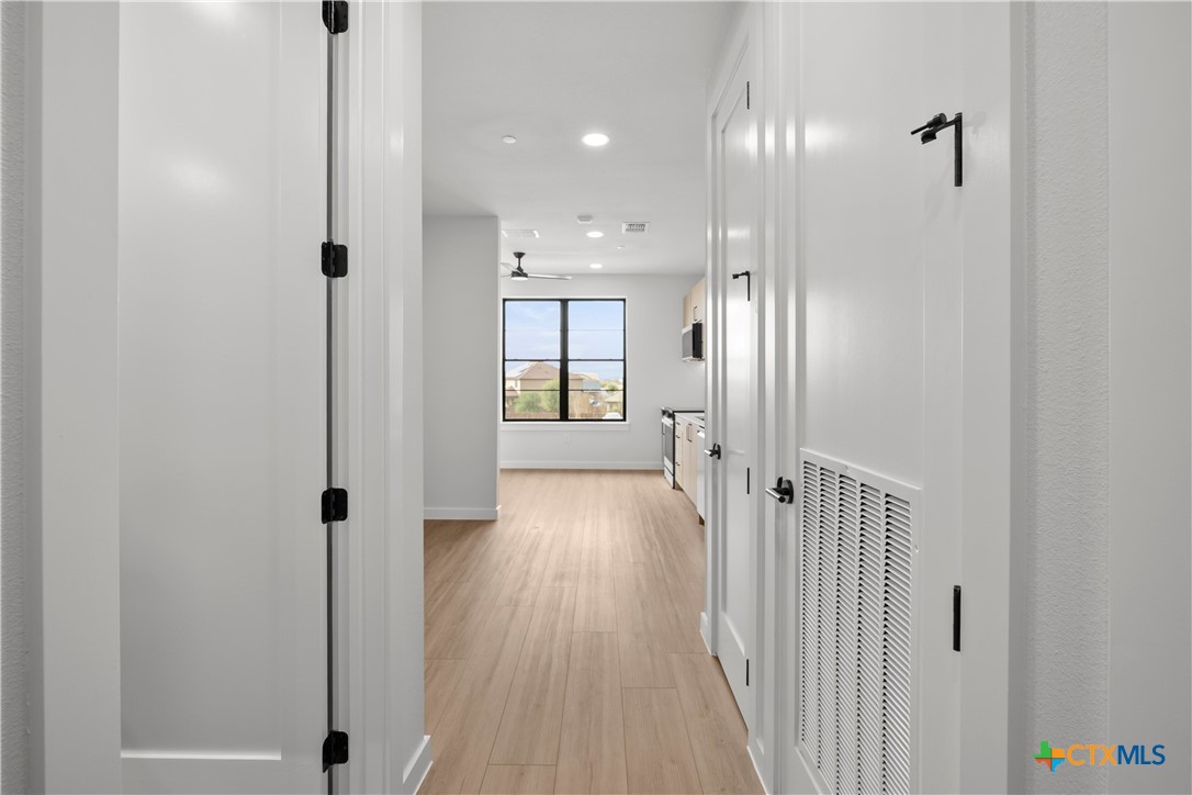 634 Central Parkway 1212