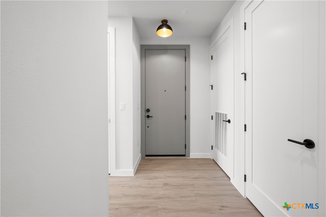 634 Central Parkway 1211