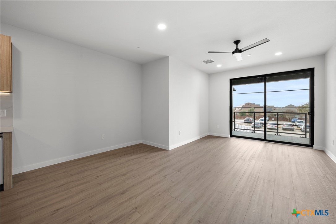 634 Central Parkway 1211