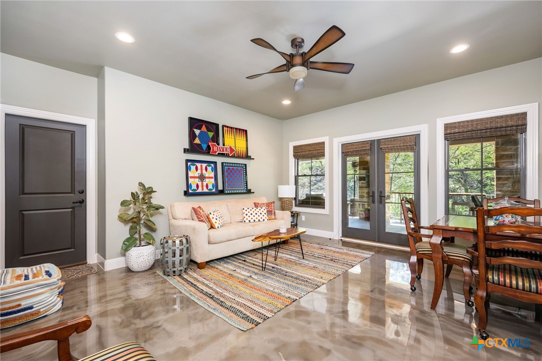 1771 Edgewater Falls