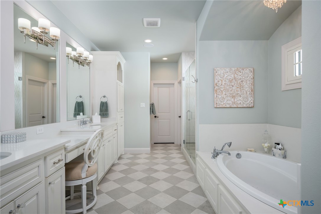 1771 Edgewater Falls