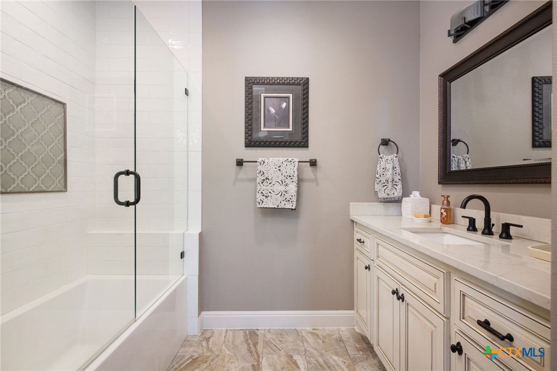 1771 Edgewater Falls