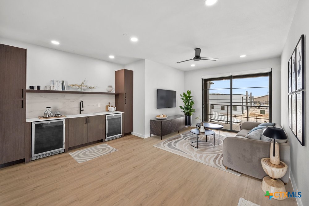 630 Central Parkway 1205/1206