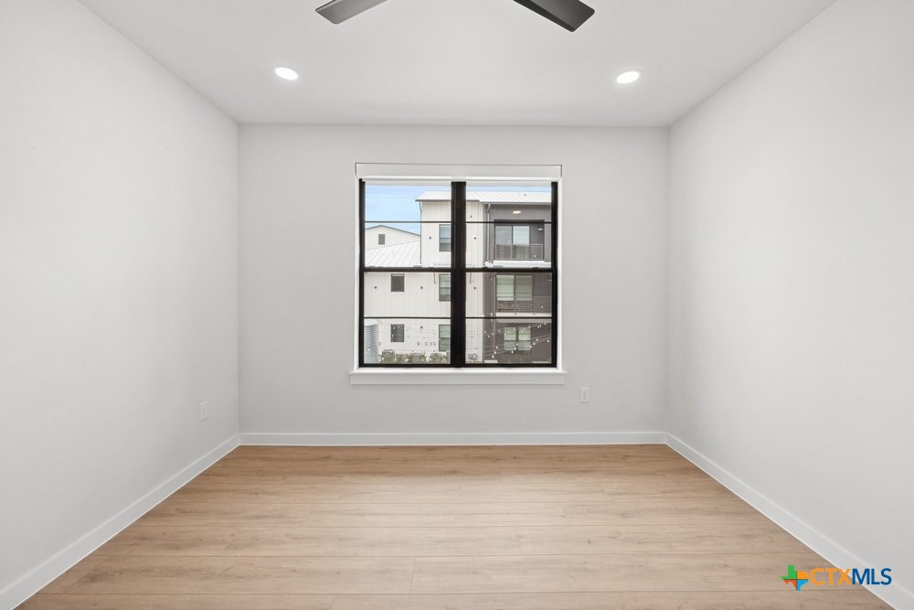 630 Central Parkway 1205/1206