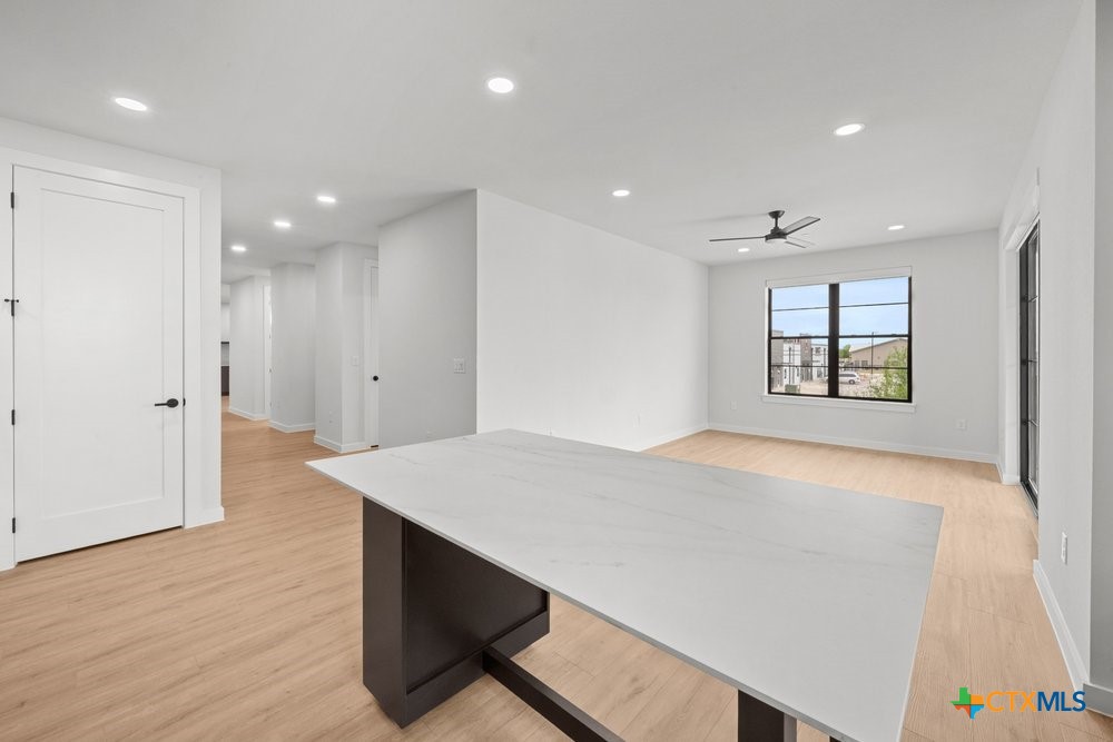 630 Central Parkway 1205/1206
