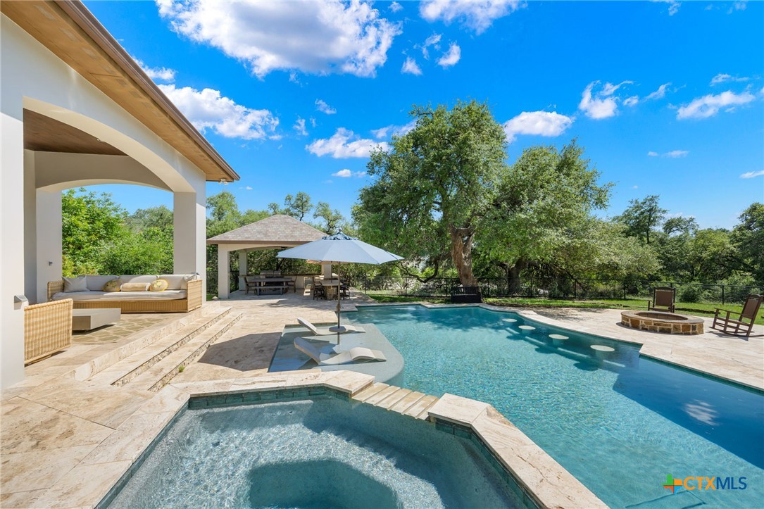 1211 Porto Point