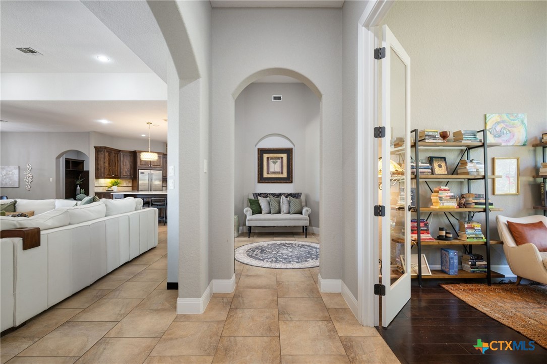 1211 Porto Point