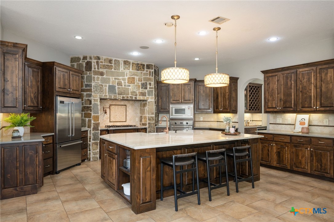 1211 Porto Point
