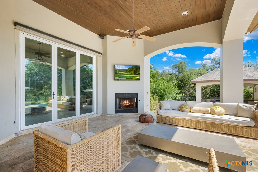 1211 Porto Point