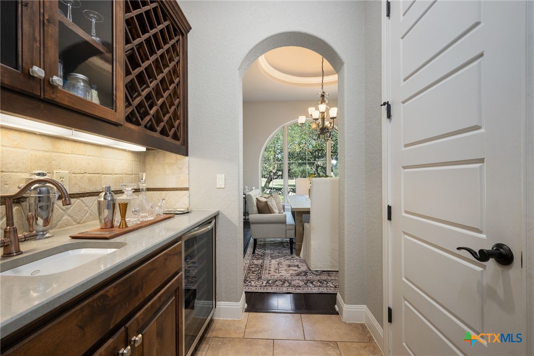 1211 Porto Point