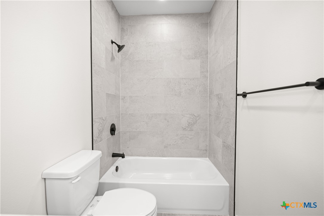 634 Central Parkway 1201