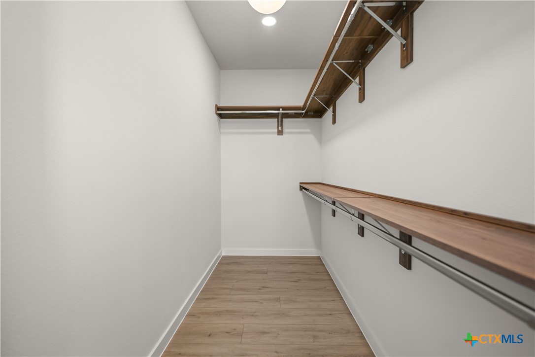 634 Central Parkway 1201