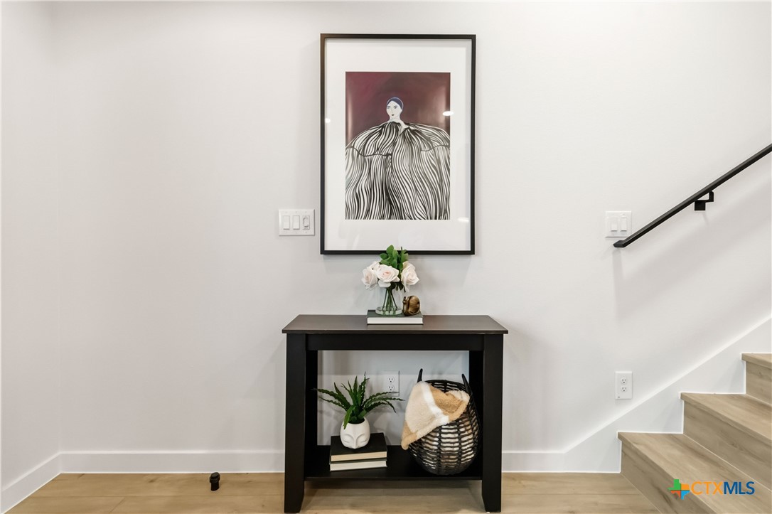 634 Central Parkway 1113