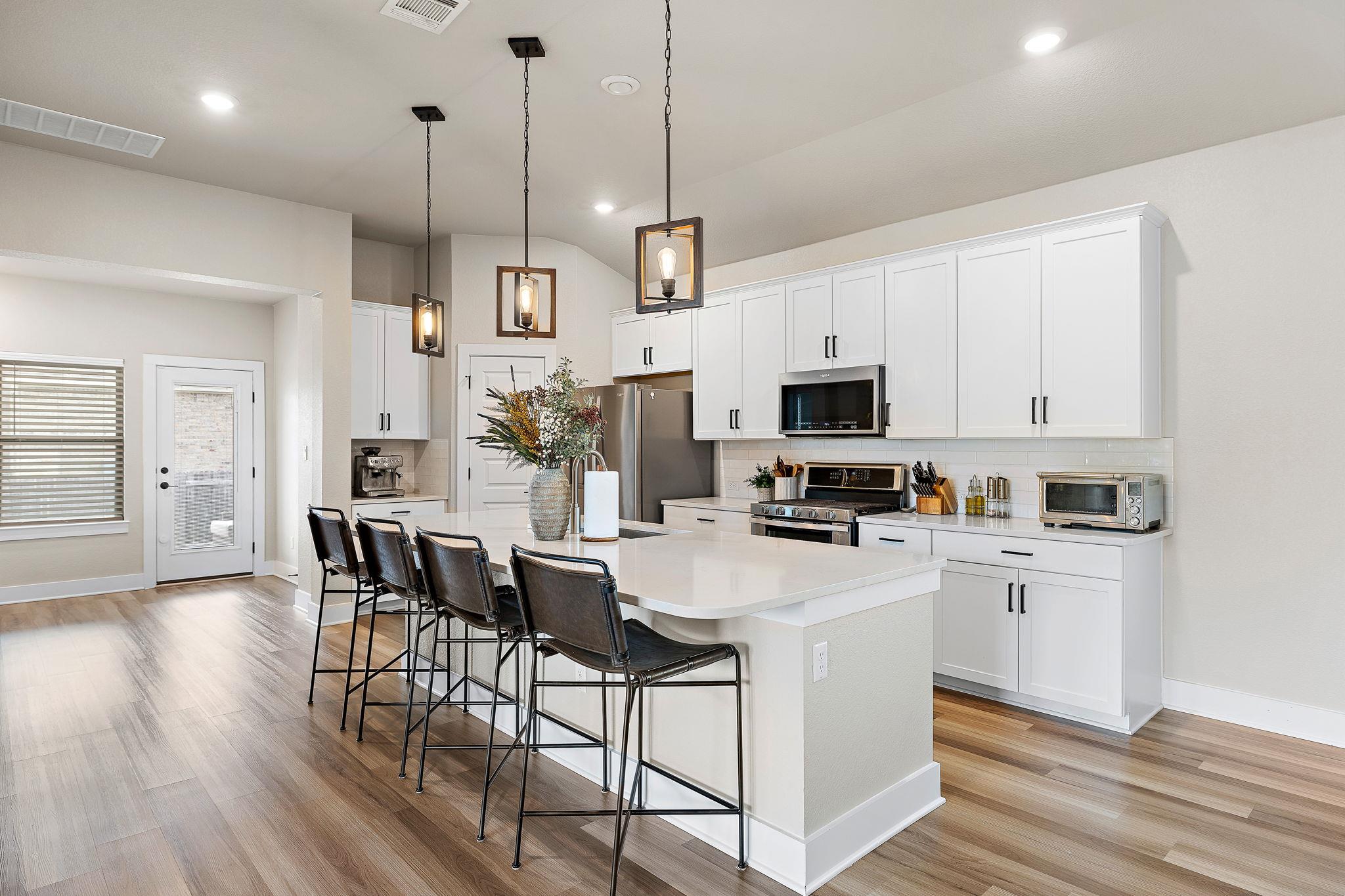 4001 Promontory Point TRL