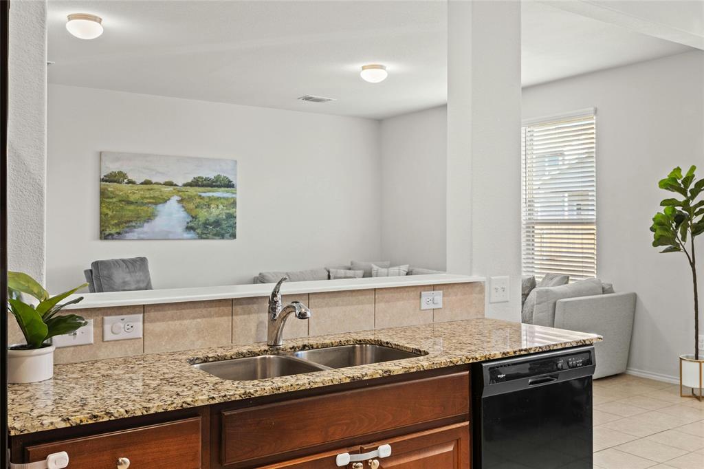 417 Bedford Falls LN