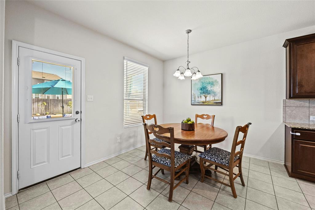 417 Bedford Falls LN