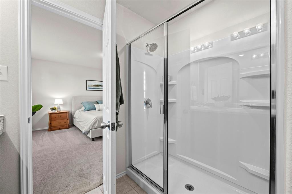 417 Bedford Falls LN