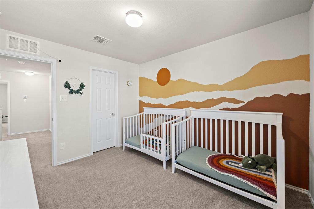 417 Bedford Falls LN