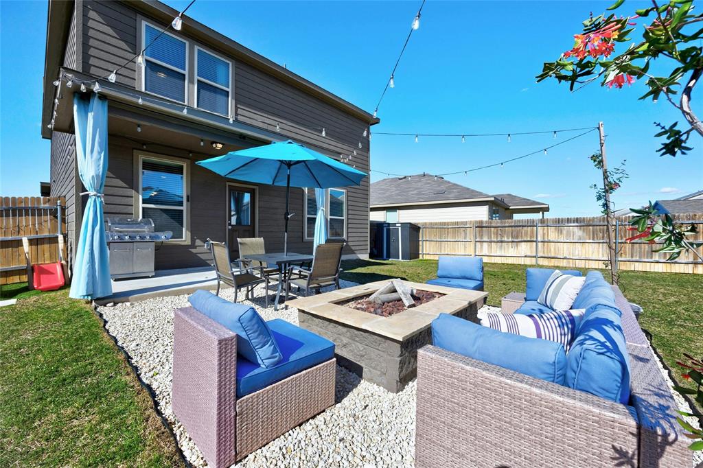 417 Bedford Falls LN