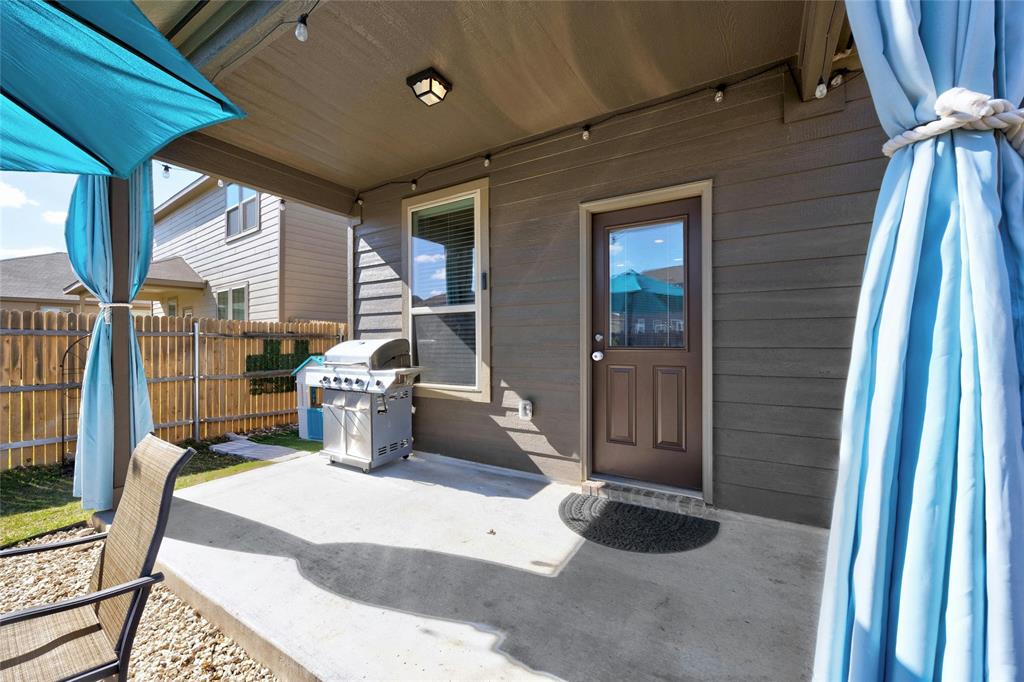 417 Bedford Falls LN