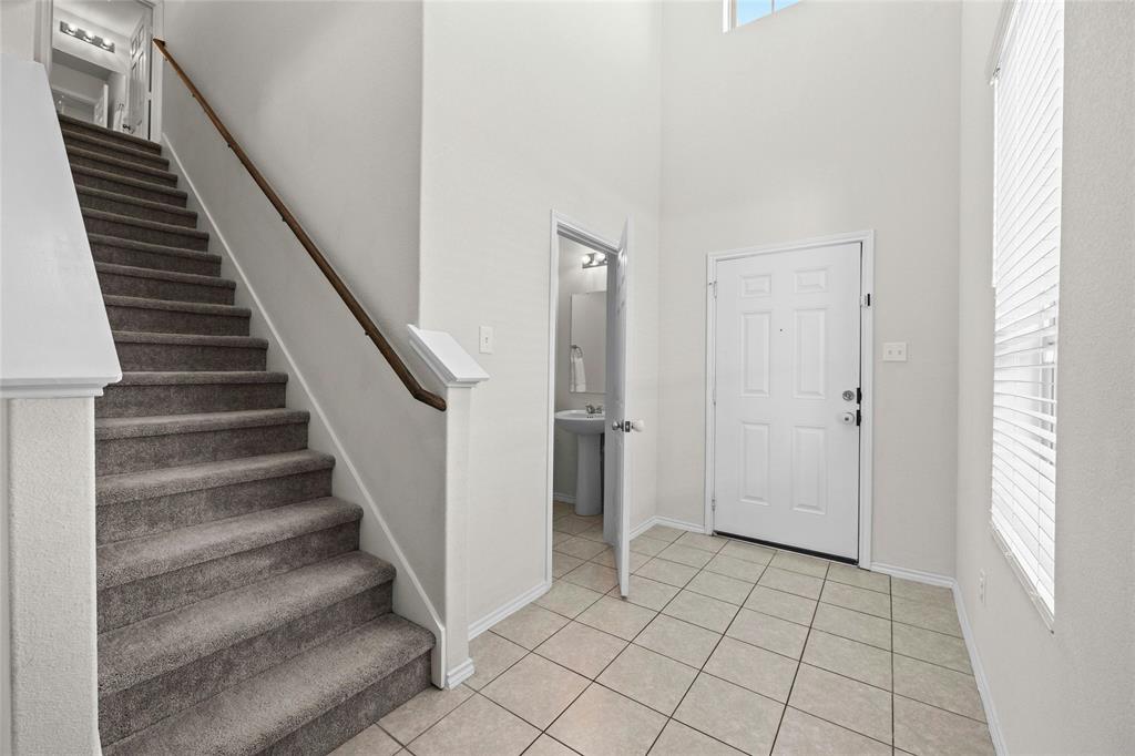 417 Bedford Falls LN