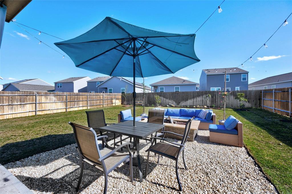 417 Bedford Falls LN