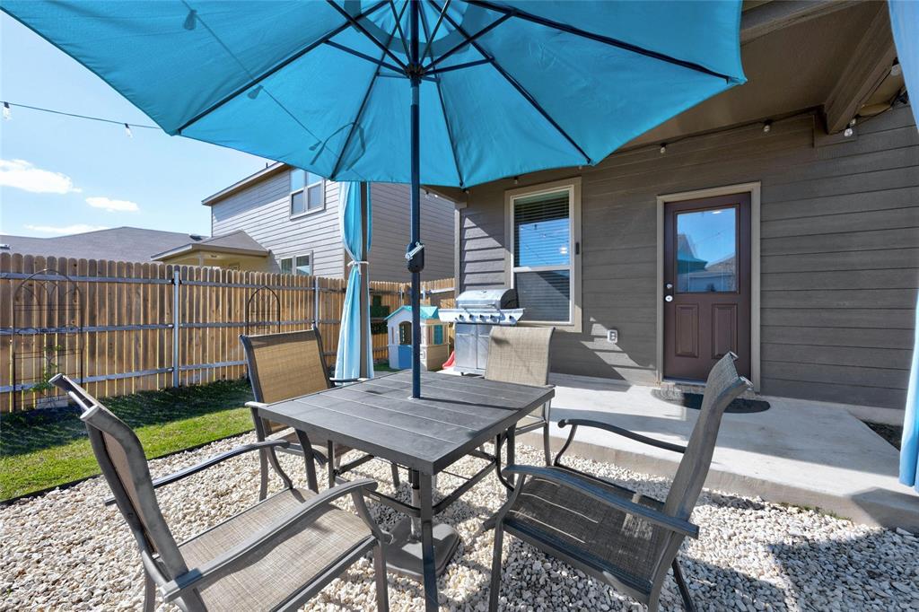 417 Bedford Falls LN