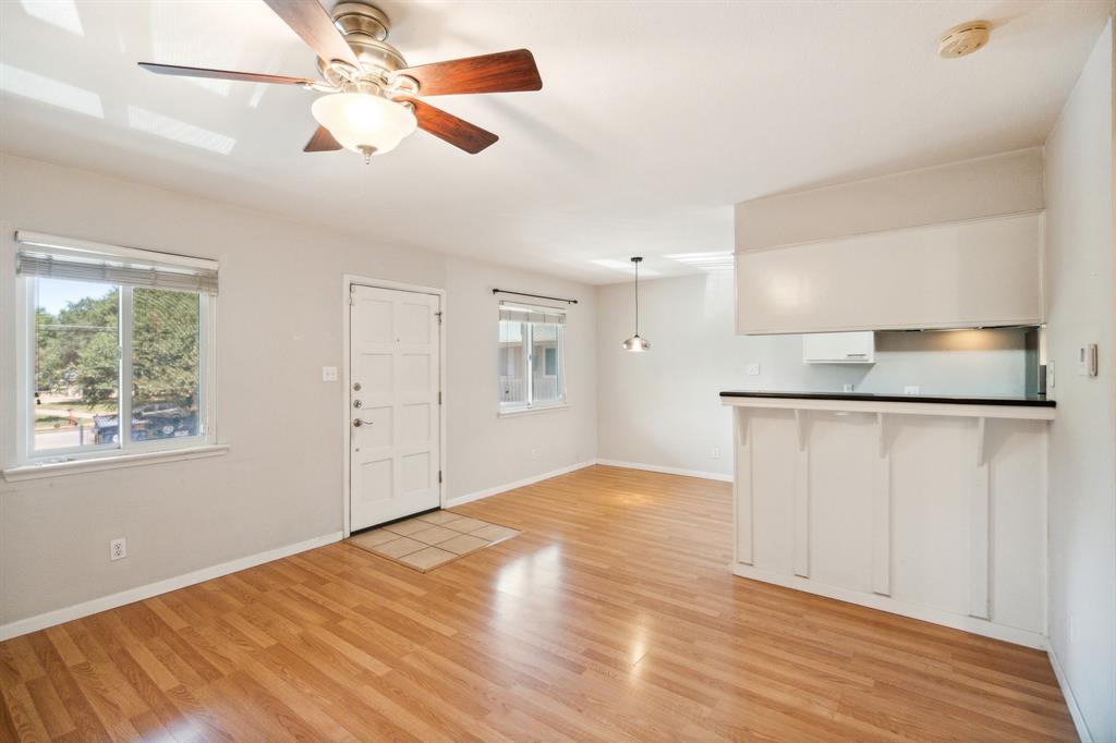 4209 Burnet RD # 207