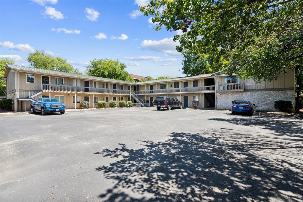 4209 Burnet RD # 207