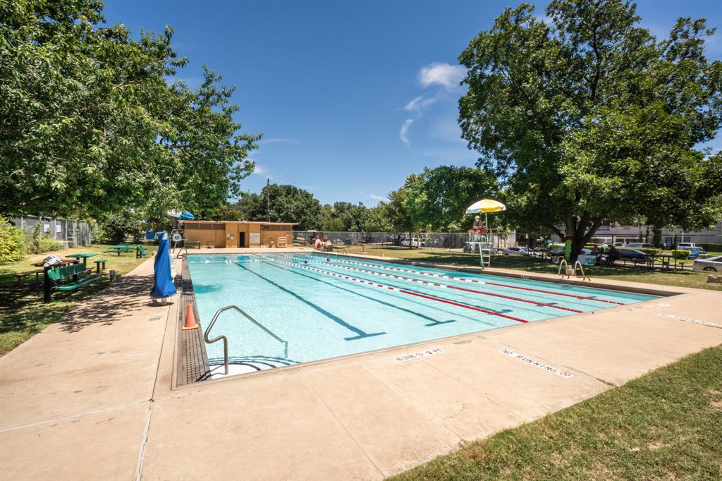 4209 Burnet RD # 207