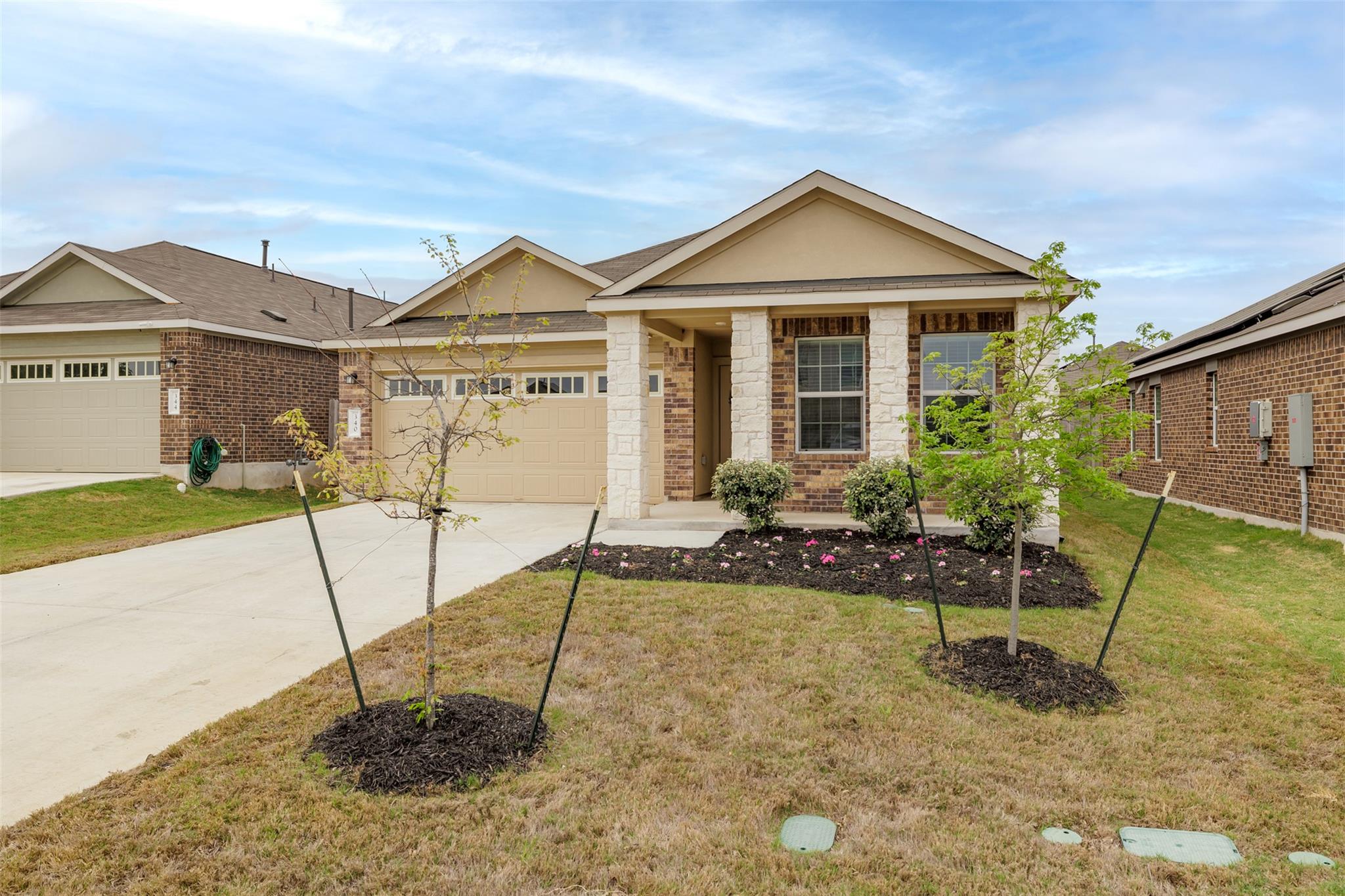 340 Sonterra DR