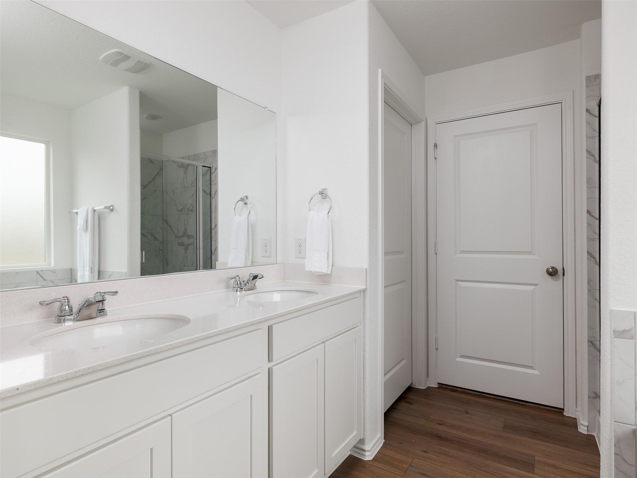 340 Sonterra DR